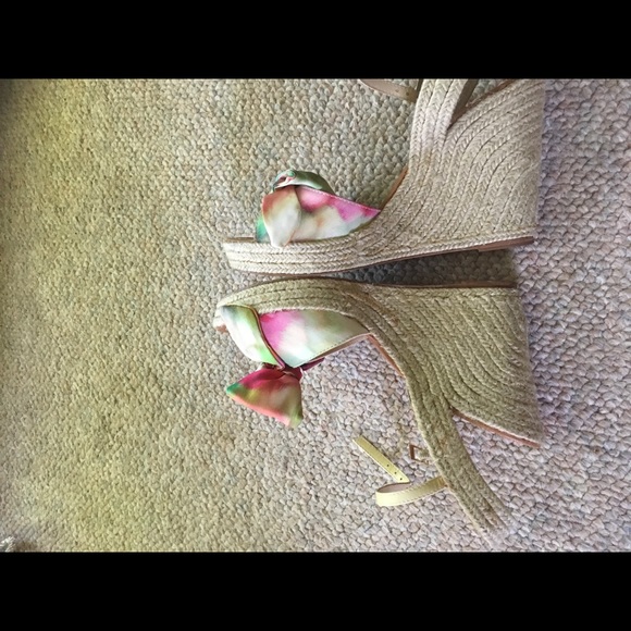 Kate Spade Giverny wedges, size 8. - Picture 4 of 5